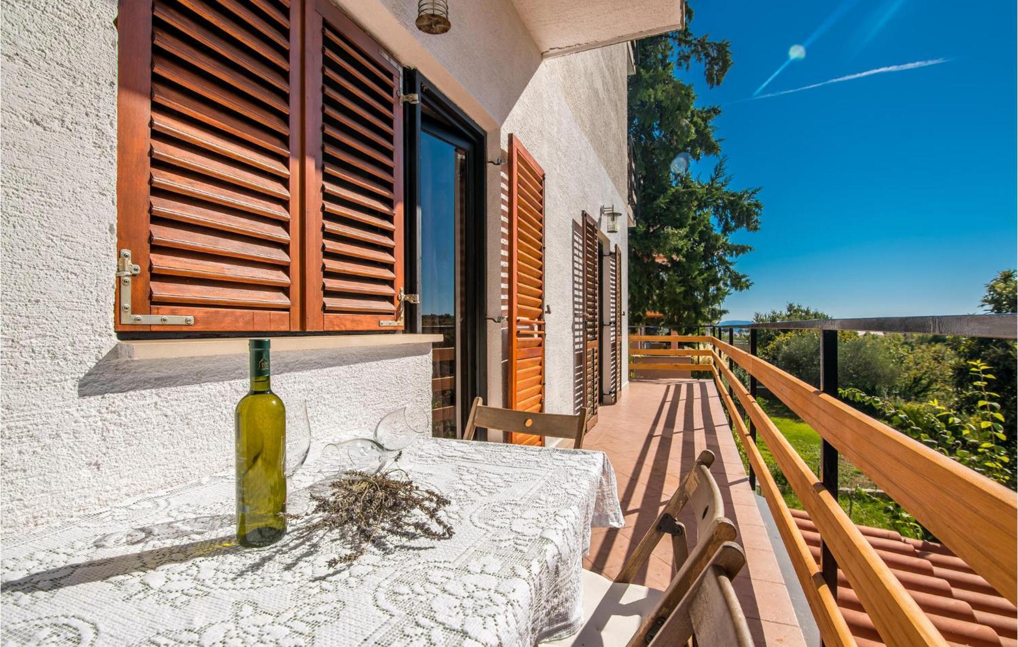 Gorgeous Apartment In Krk With Kitchen Krk Town Zewnętrze zdjęcie