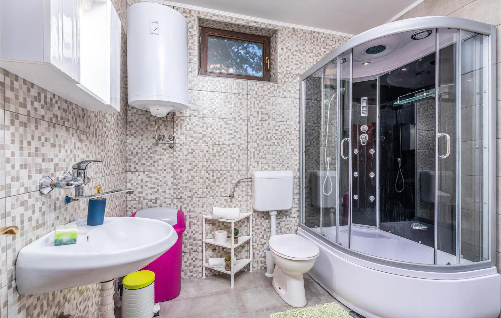 Gorgeous Apartment In Krk With Kitchen Krk Town Zewnętrze zdjęcie