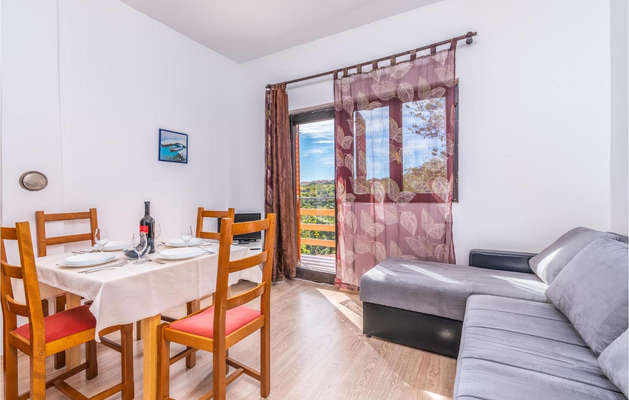 Gorgeous Apartment In Krk With Kitchen Krk Town Zewnętrze zdjęcie