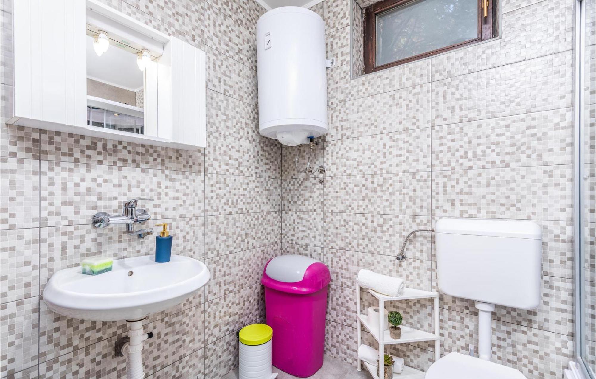 Gorgeous Apartment In Krk With Kitchen Krk Town Zewnętrze zdjęcie